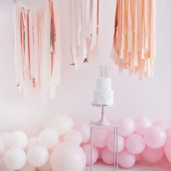 Blush & Rosegold Crepebånd Loftsdekoration