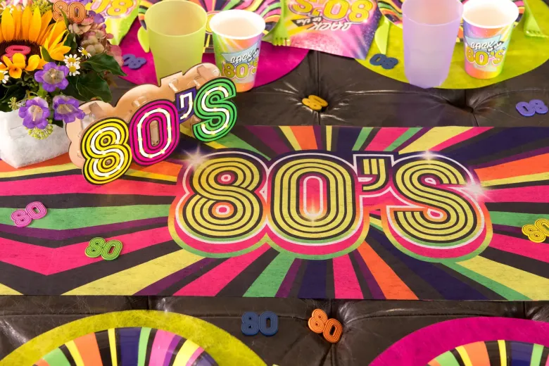 Farverig 80s Bordløber