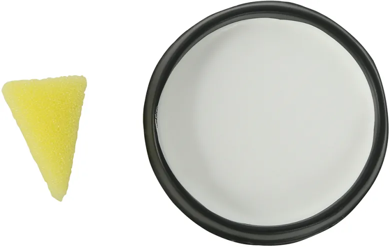 Hvid Makeup med Svamp, 9 gr