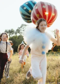 Stribet Cirkus Ballon, Rød